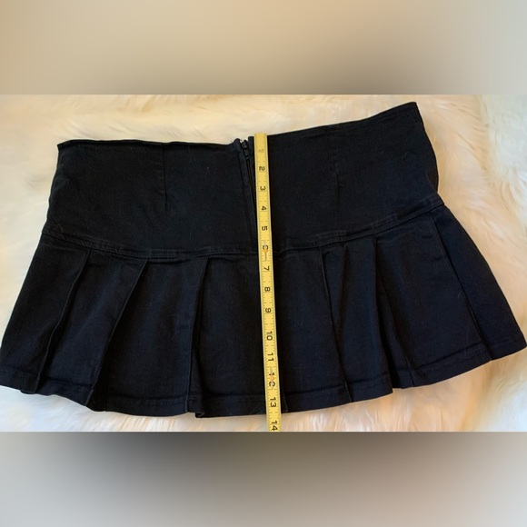 Tripp Nyc black and white corseted lace pleated mini skirt - Picture 9 of 12